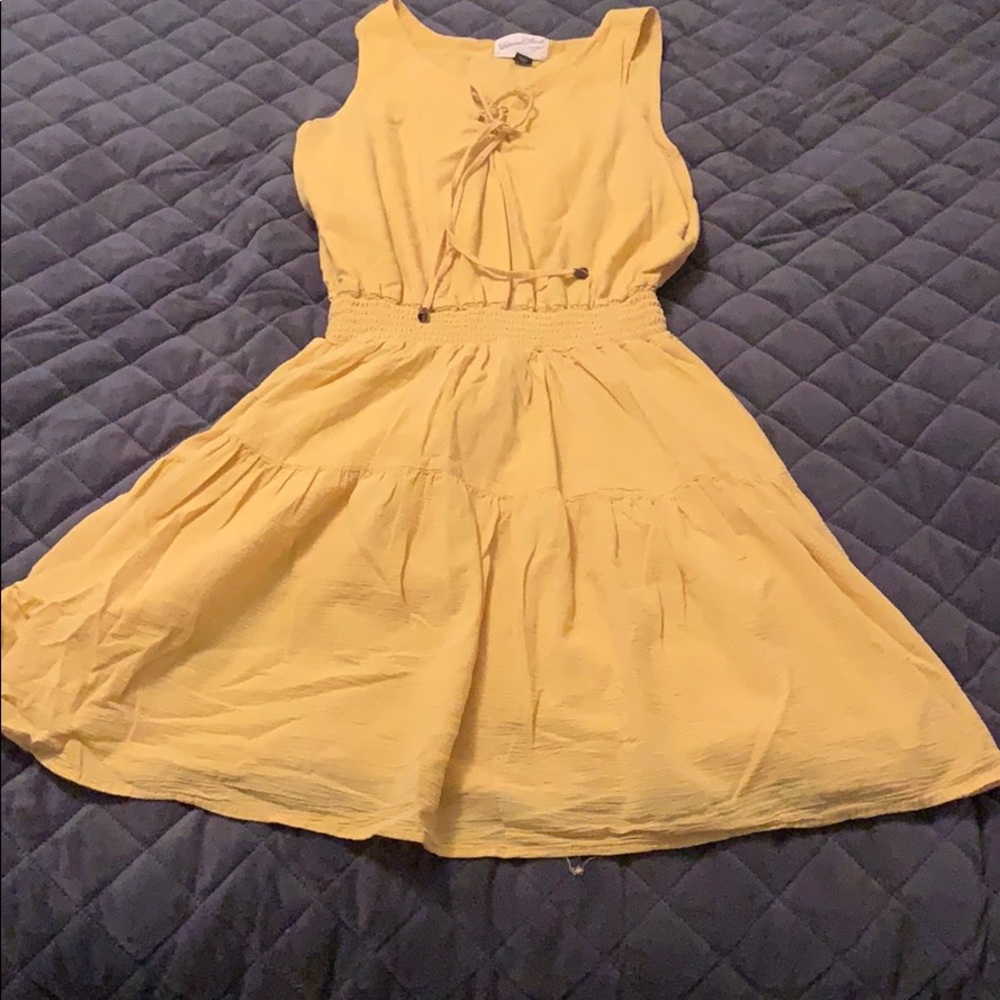 Yellow dress